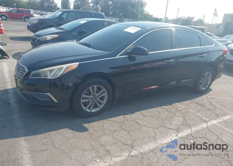 2015 Hyundai Sonata Se z USA, uszkodzony, nr VIN 5NPE24AF2FH167109